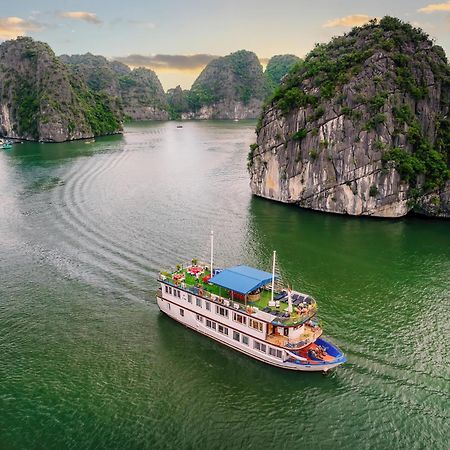 Sunlight Cruise Hotel Ha Long Exterior photo