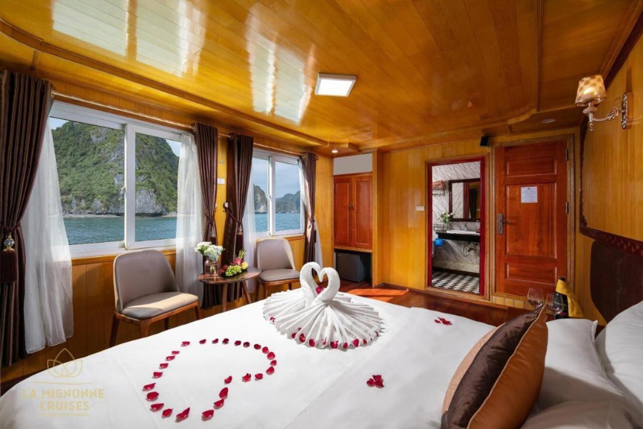 Sunlight Cruise Hotel Ha Long Exterior photo