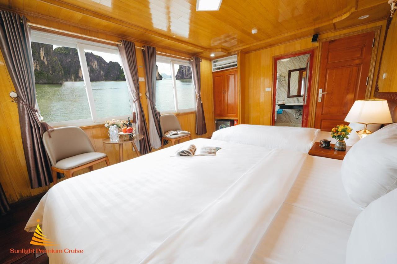 Sunlight Cruise Hotel Ha Long Exterior photo