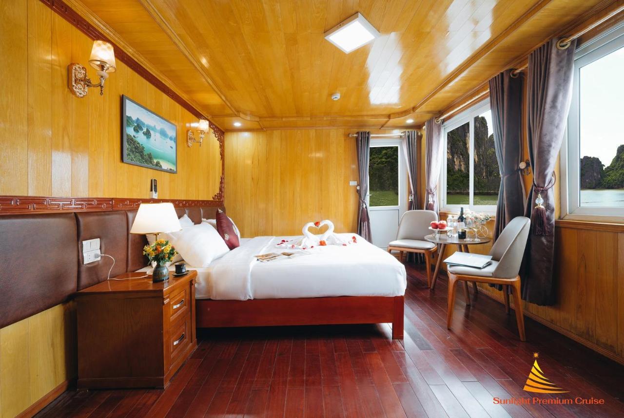 Sunlight Cruise Hotel Ha Long Exterior photo